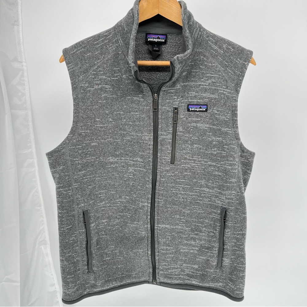 Patagonia Men's Charcoal Zip-Up Vest